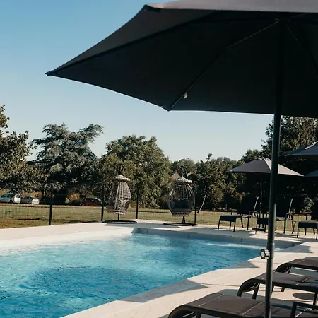 Hôtel Le Chatellier - Piscine chauffée d'avril à octobre-2